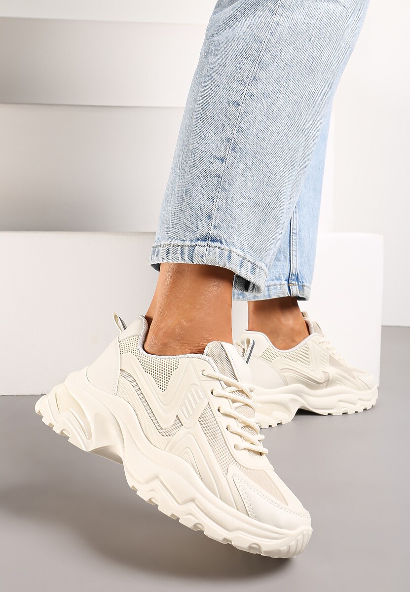 Beżowe Klasyczne Sneakersy Sznurowane na Niskiej Platformie Lenivia