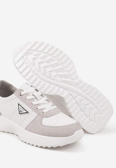 Białe Skórzane Sneakersy z Geometryczną Ozdobą Ireadia