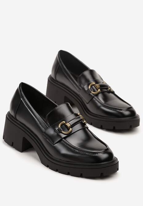 Czarne Mokasyny na Słupku Ozdobione Klamrą Ettane