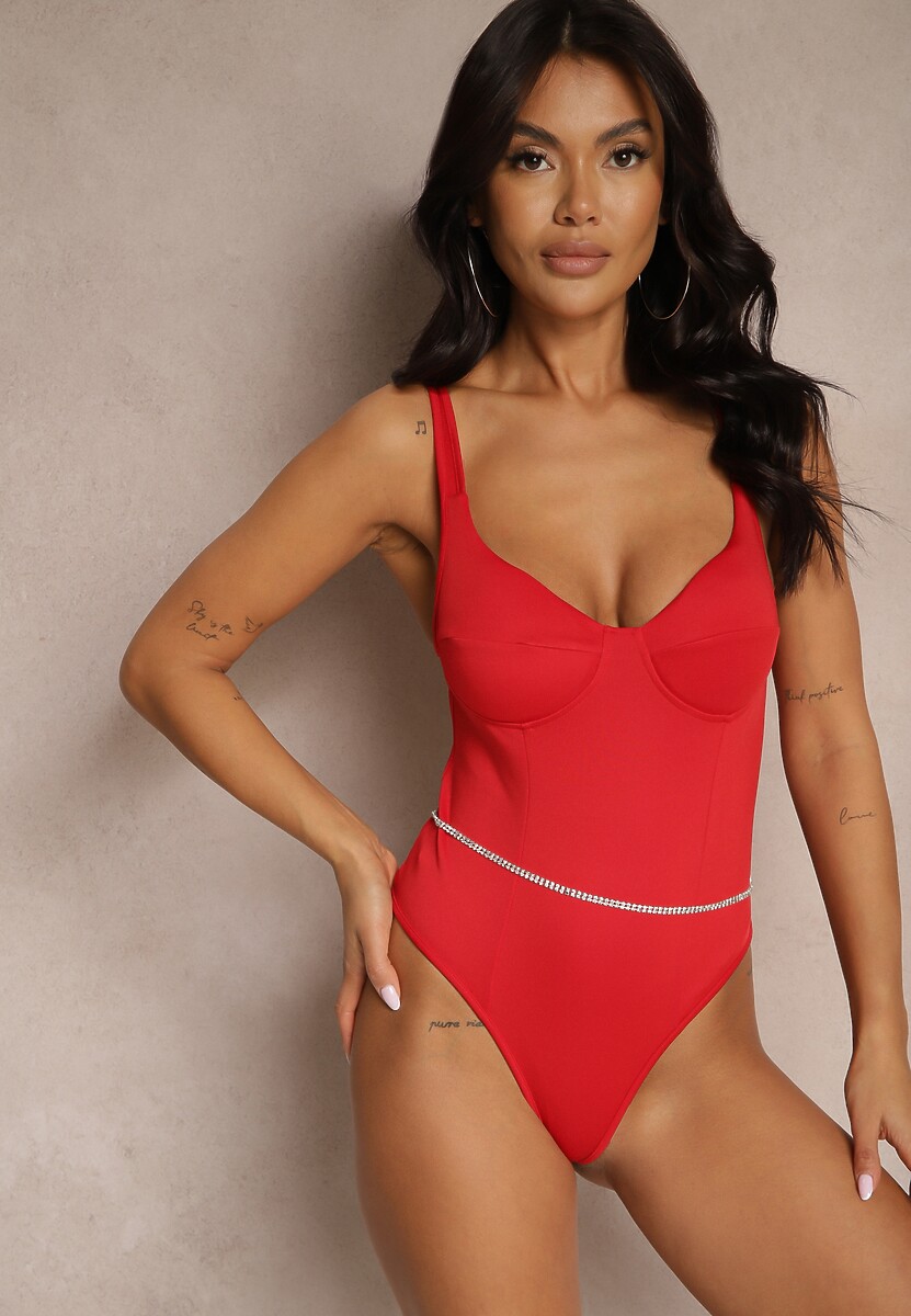 Czerwone Body z Usztywnionymi Miseczkami Dodatkowo Łańcuszek z Cyrkonii Valedi