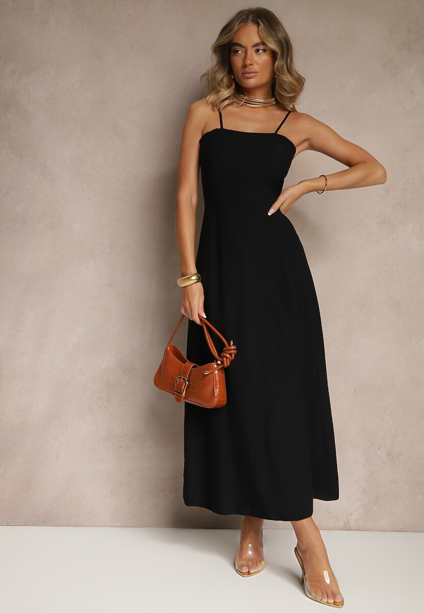 Czarna Sukienka z Wiskozą o Rozkloszowanym Kroju Merelessa