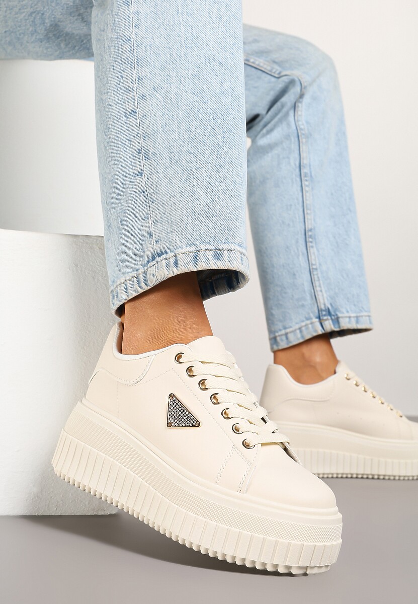 Beżowe Sneakersy na Tłoczonej Platformie Zdobione Metaliczną Aplikacją Fidania