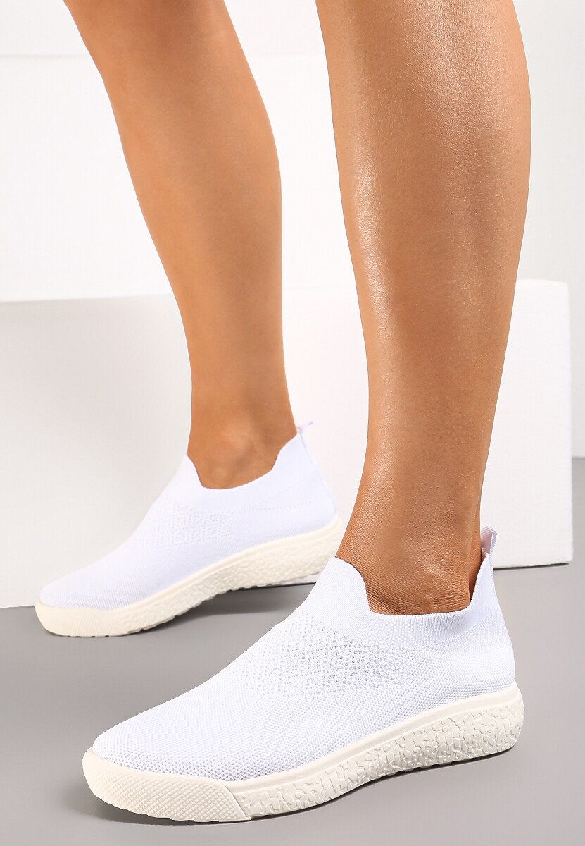 Białe Buty Sportowe ze Skarpetkową Cholewką i Ściągaczem Arnalli