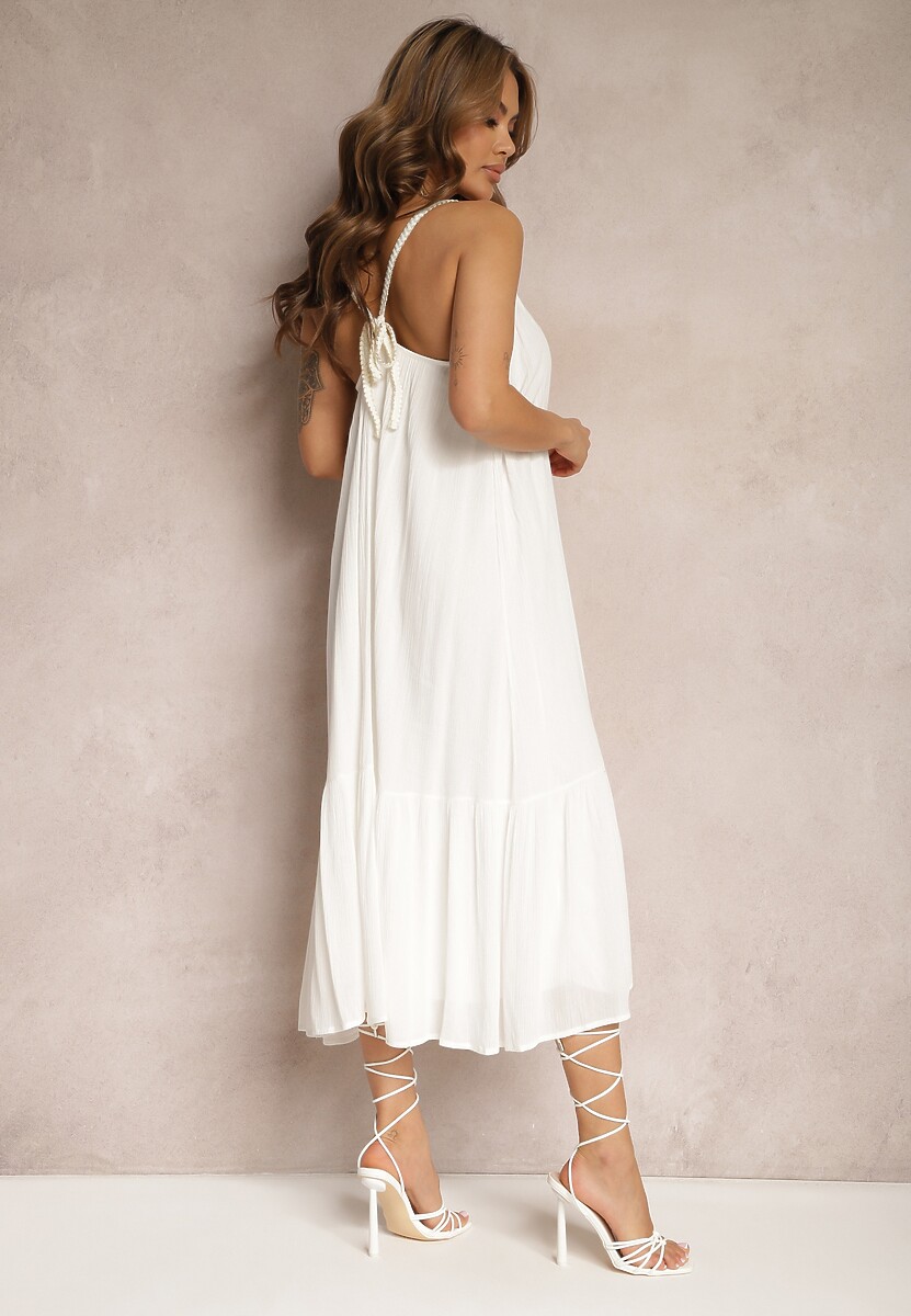 Biała Sukienka z Wiskozy na Ramiączkach Zdobiona Cekinami i Metaliczną Nitką Beloe