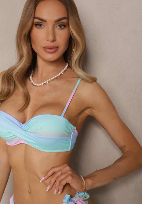 Jasnoniebieskie Bikini Majtki Typu Figi i Biustonosz z Marszczeniem w Geometryczny Wzór Kinnira