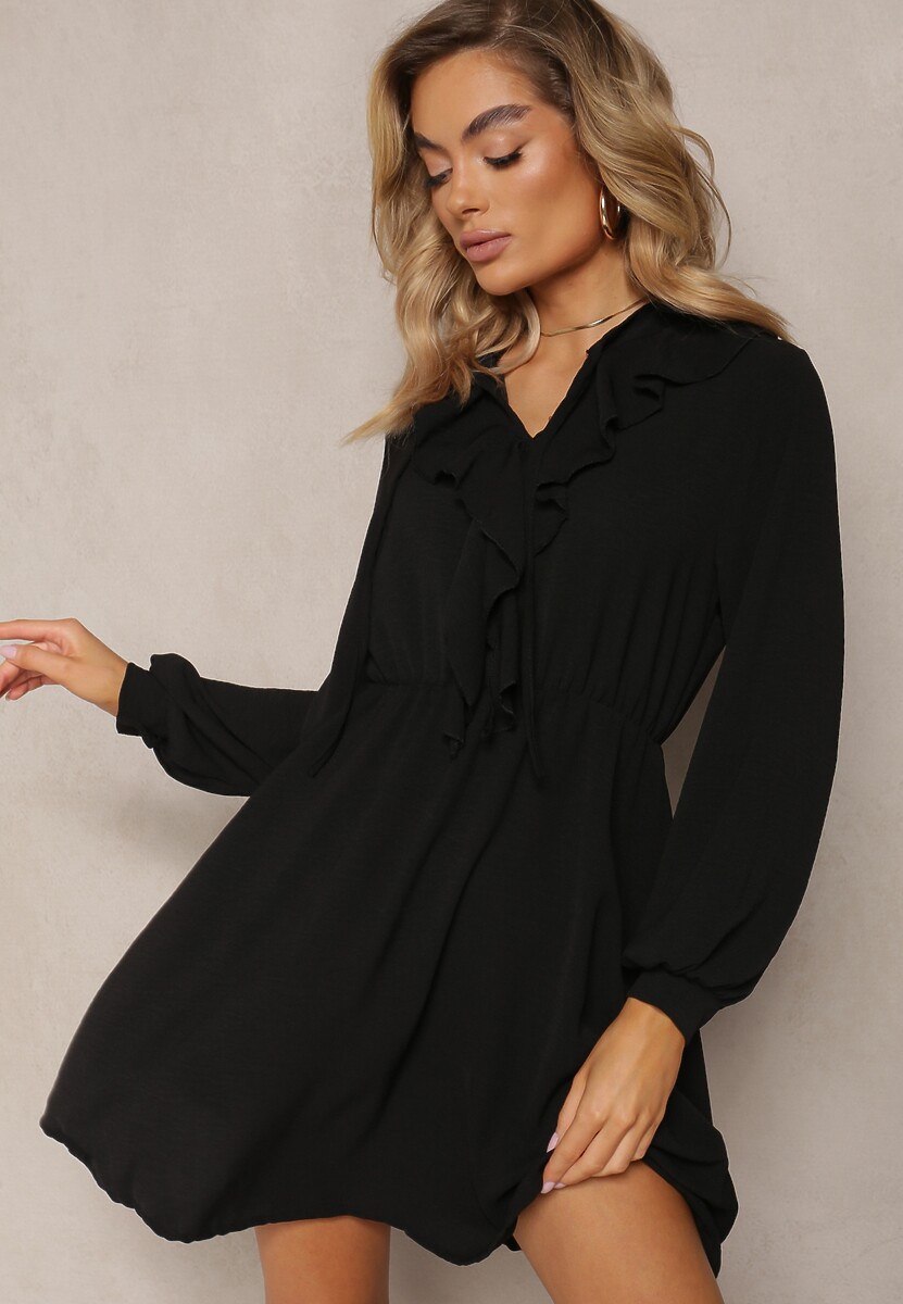 Czarna Mini Sukienka o Rozkloszowanym Fasonie z Falbankami i Gumką w Talii Beranzze