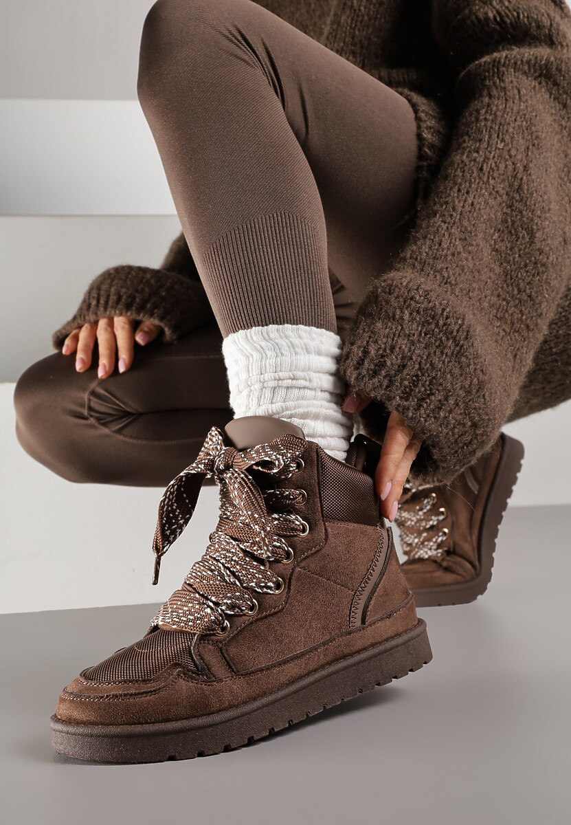 Beżowe Sneakersy Ozdobione Sznurówkami w Geometryczny Wzór Avoslia