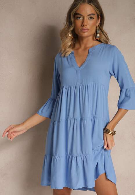 Niebieska Wiskozowa Sukienka o Rozkloszowanym Kroju Ozdobiona Falbanami Lirione