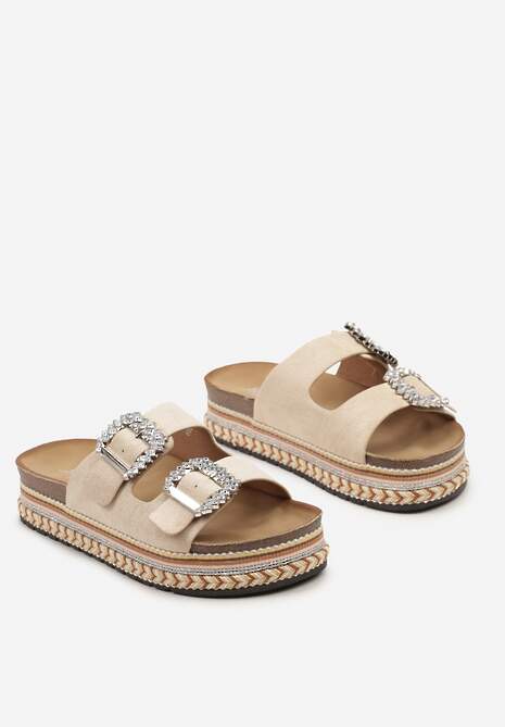 Beżowe Płaskie Klapki z Metaliczną Nicią i Paskami z Klamrą i Cyrkoniami Gregnia