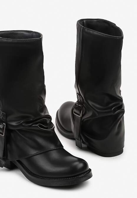 Czarne Botki Bikery z Wywiniętą Cholewką z Marszczeniem i Klamrą Fenilea