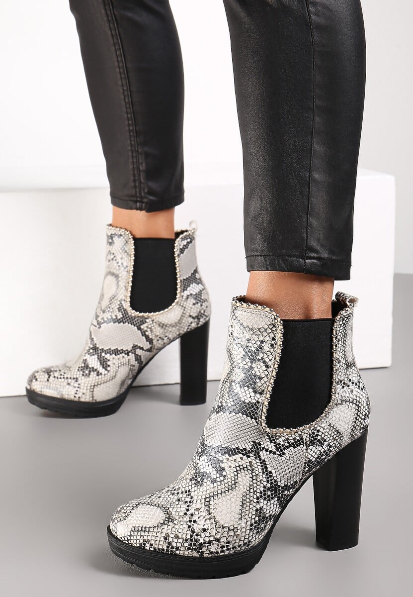 Wężowe Botki na Słupku z Gumką i Ozdobnymi Nitami Say It