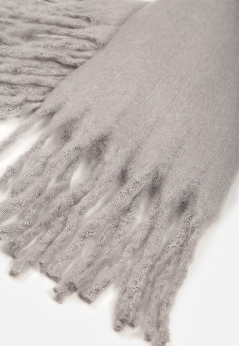 Szary Szalik Ozdobiony Frędzlami Owedela