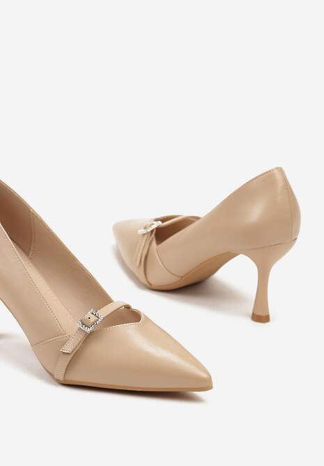 Beżowe Eleganckie Czółenka Wykończone z Przodu Klamerką i Paskiem Elivaya