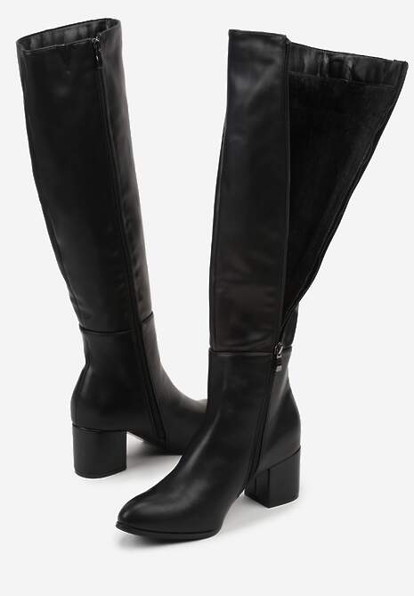 Czarne Kozaki Vices na Słupku Sedvire