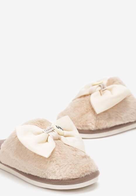 Beżowe Kapcie z Miękkiego Futerka Ozdobione Kokardą Adeltta