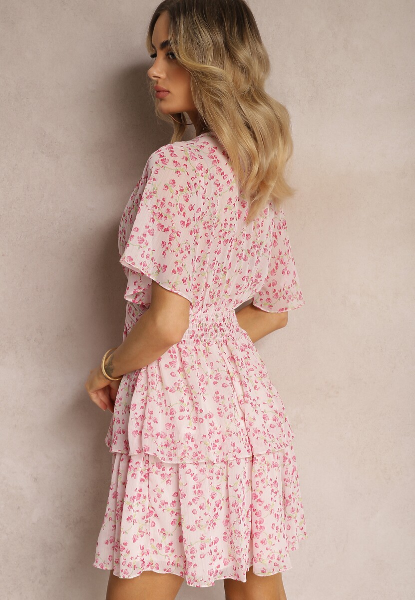 Różowa Sukienka o Rozkloszowanym Kroju z Gumką w Pasie i Marszczeniami Nerva