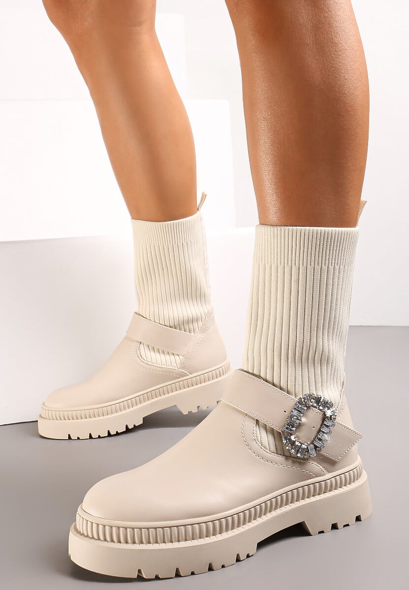 Beżowe Botki Workery z Dzianinową Elastyczną Cholewką i Biżuteryjną Klamrą Nalipno