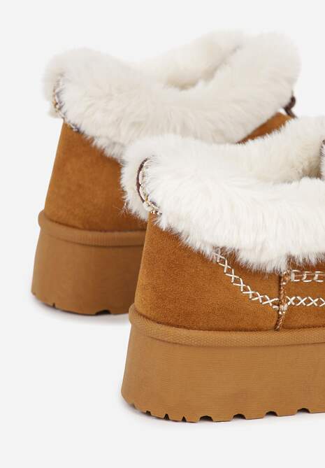 Brązowe Śniegowce na Platformie Ozdobione Futerkiem i Przeszyciami Linerva