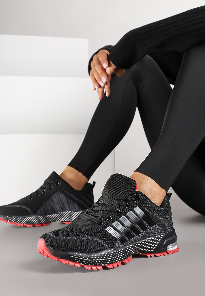 Czarno-Czerwone Sneakersy w Sportowym Stylu Luricca