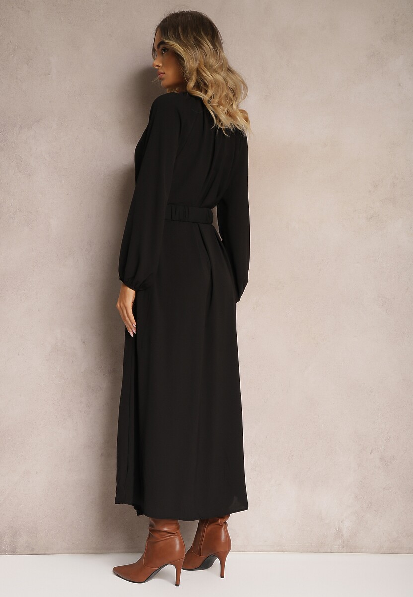 Czarna Sukienka Maxi o Swobodnym Kroju z Guzikami i Paskiem z Metaliczną Klamrą Ferian