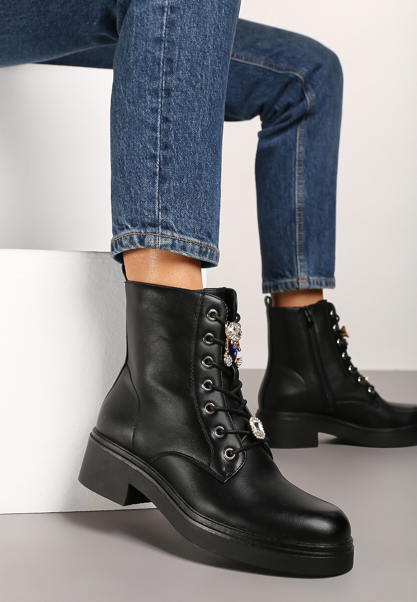 Czarne Botki Workery ze Sznurowaniem Ozdobionym Aplikacjami z Cyrkoniami Linnara