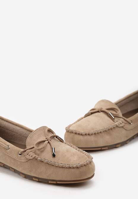Ciemnobeżowe Mokasyny Ozdobione Wiązaniami i Kokardką na Froncie Cimella