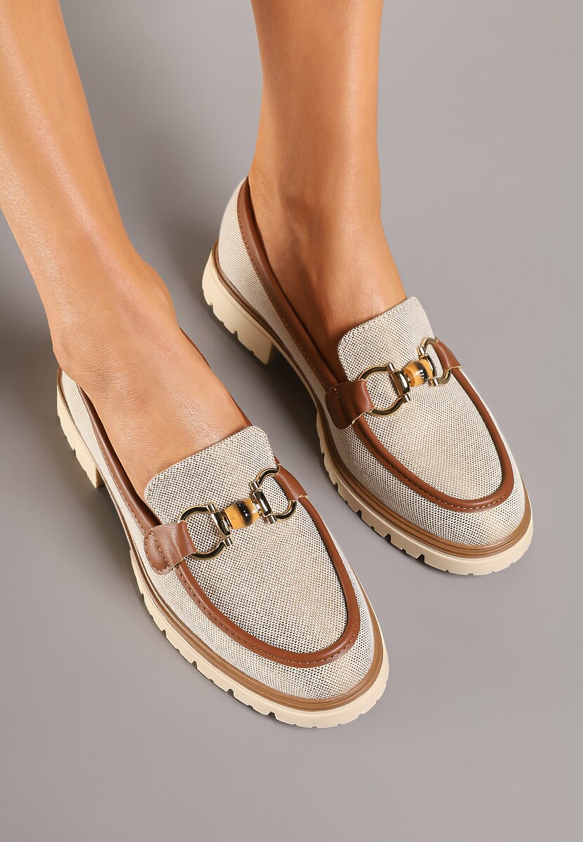 Beżowo-Brązowe Mokasyny z Plecionki z Ozdobną Aplikacją w Kształcie Łańcuszka Faneolyn