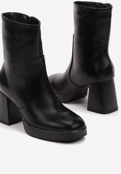 Czarne Botki na Słupku z Lekkim Ociepleniem Irilora