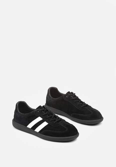 Czarno-Białe Płaskie Sneakersy ze Skóry Naturalnej z Ozdobnymi Paskami Nelarielis