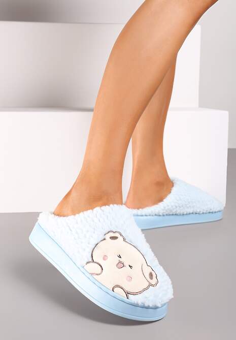 Jasnoniebieskie Kapcie na Platformie Ozdobione Haftowanym Motywem Laorisia