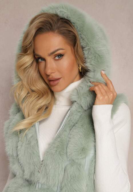 Niebieska Futrzana Kamizelka z Kapturem Konessa