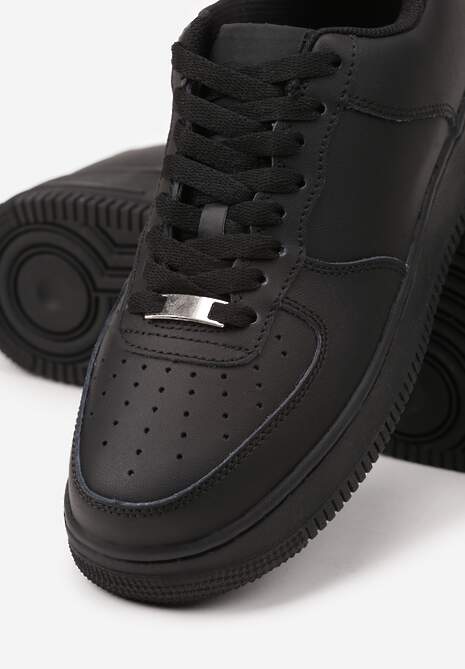 Czarne Sneakersy ze Skóry Naturalnej z Perforacją Rilarose