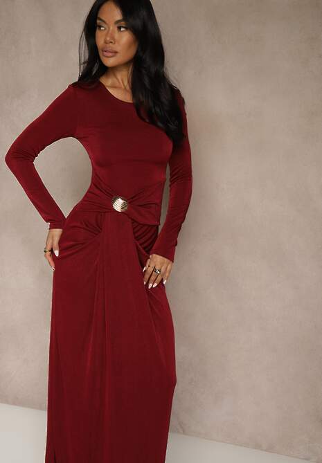 Bordowa Marszczona Sukienka Koktajlowa Zdobiona Aplikacją w Talii Siweda