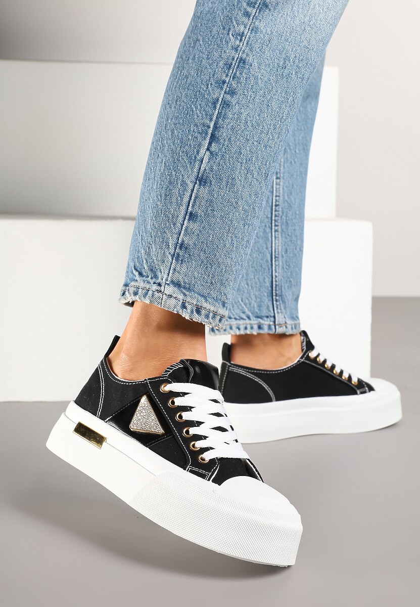 Czarne Trampki na Grubej Podeszwie z Cyrkoniową Naszywką Penirea