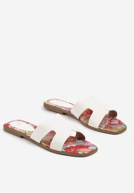 Białe Klapki Ozdobione Geometrycznym Motywem Pumore