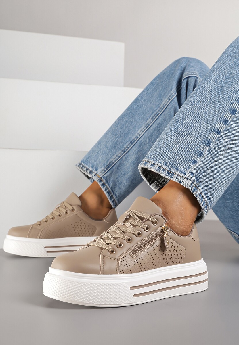 Czarne Sneakersy na Platformie Ozdobione Suwakiem i Perforacją Gioseria