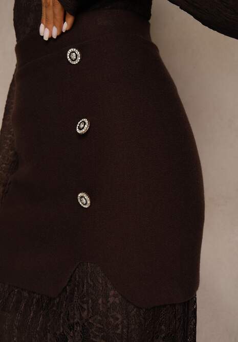 Brązowa Spódnica z Dzianiny z Wiskozą z Koronkowym Dołem Zdobiona Guzikami Sewune