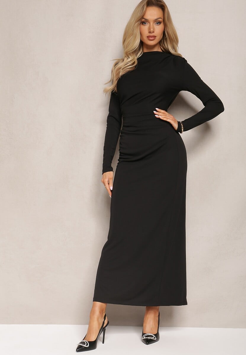 Czarna Sukienka o Dopasowanym Fasonie z Marszczeniem i Rozcięciem Galariel