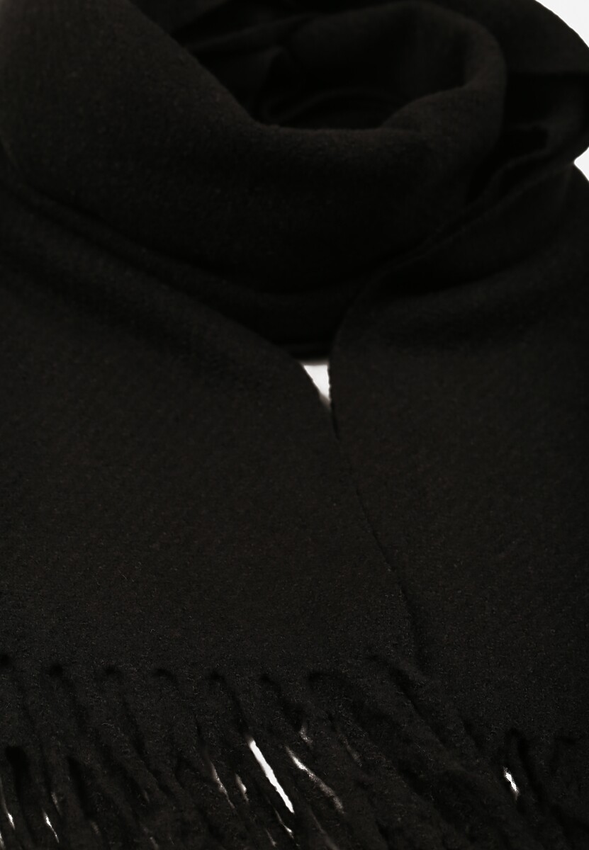 Czarny Gładki Szalik z Frędzlami Vetimare