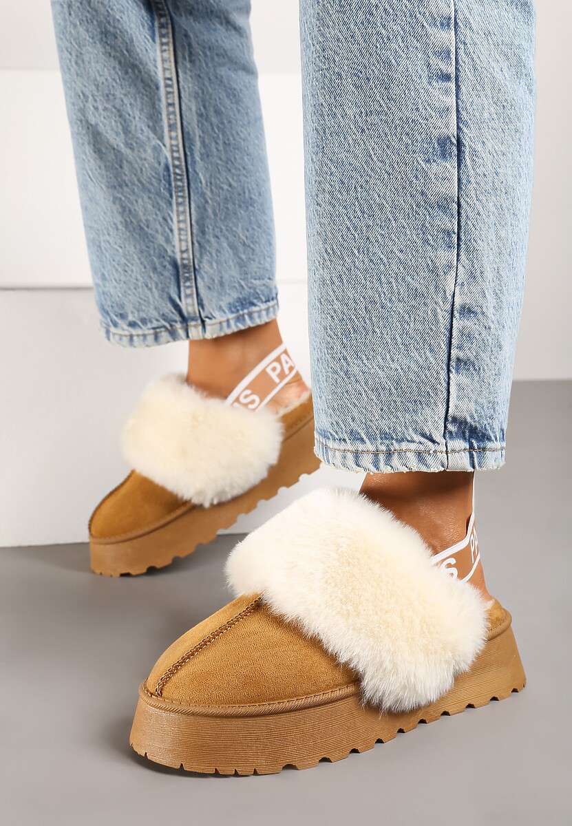 Brązowe Kapcie na Platformie Ozdobione Futerkiem i z Gumką Przy Pięcie Titanra