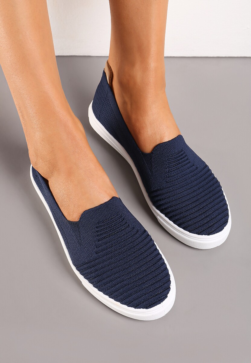 Granatowe Wsuwane Tenisówki Ozdobione Wstawką z Ekoskóry na Zapiętku Eliriaba