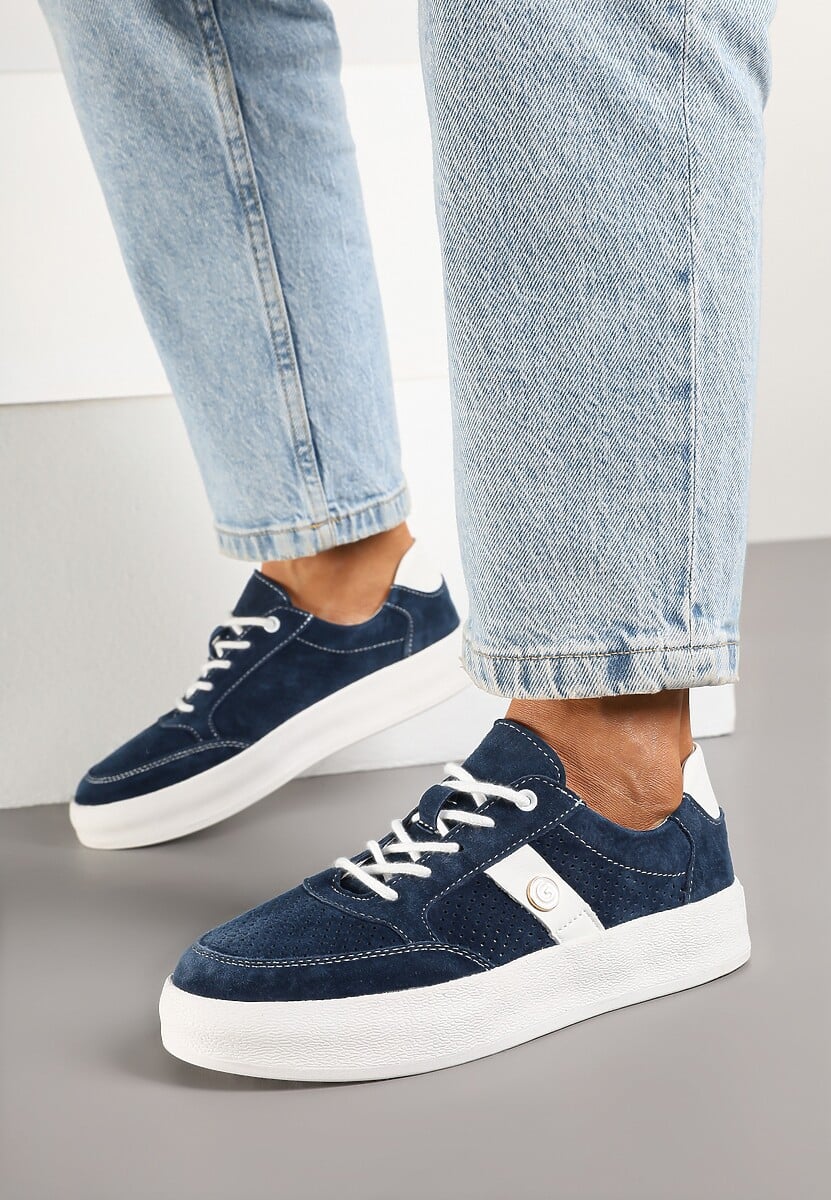 Granatowe Sneakersy Skórzane z Metaliczną Ozdobą Astevin