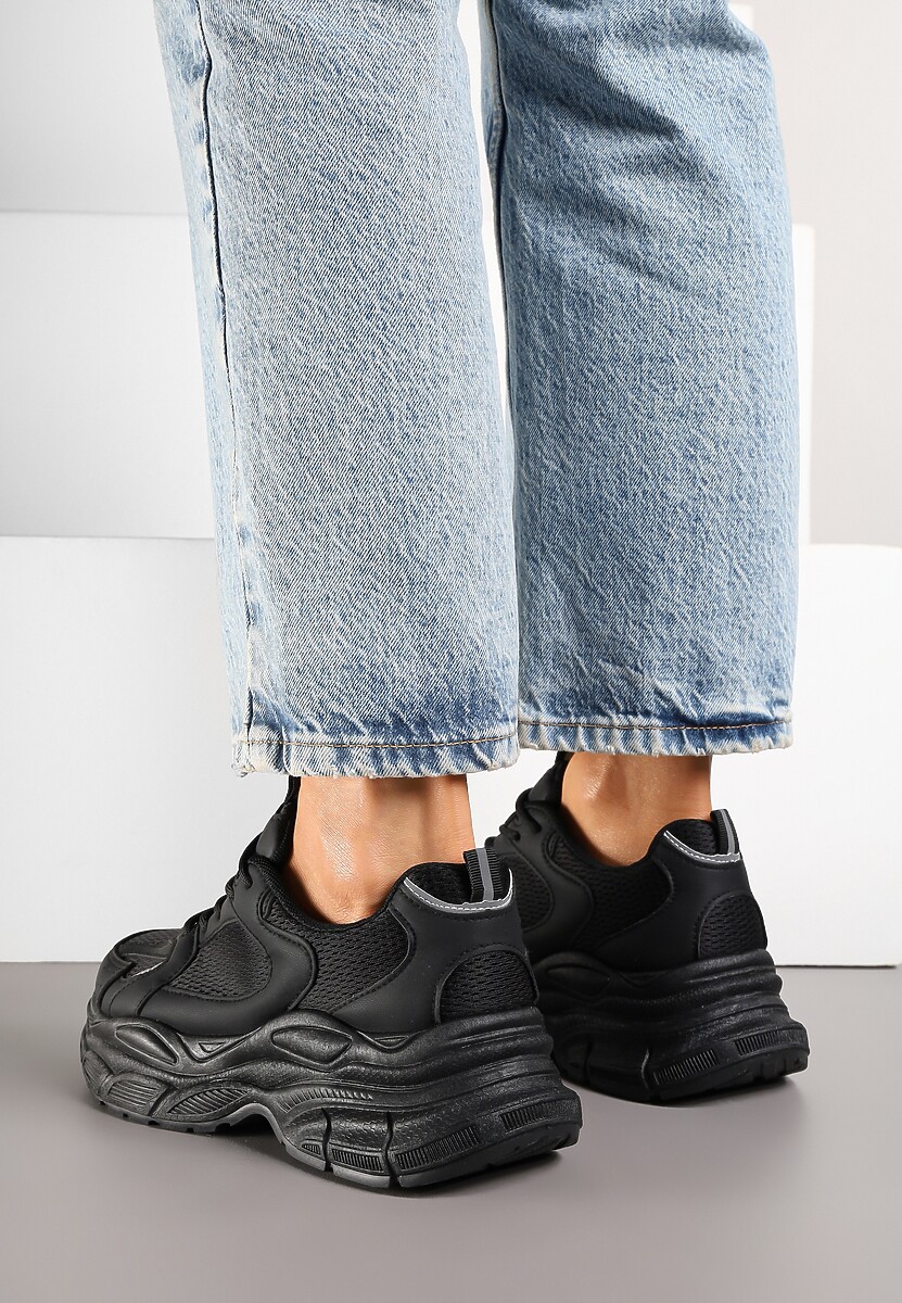 Czarne Sneakersy Vices na Platformie Ozdobione Tłoczeniem Natiselle