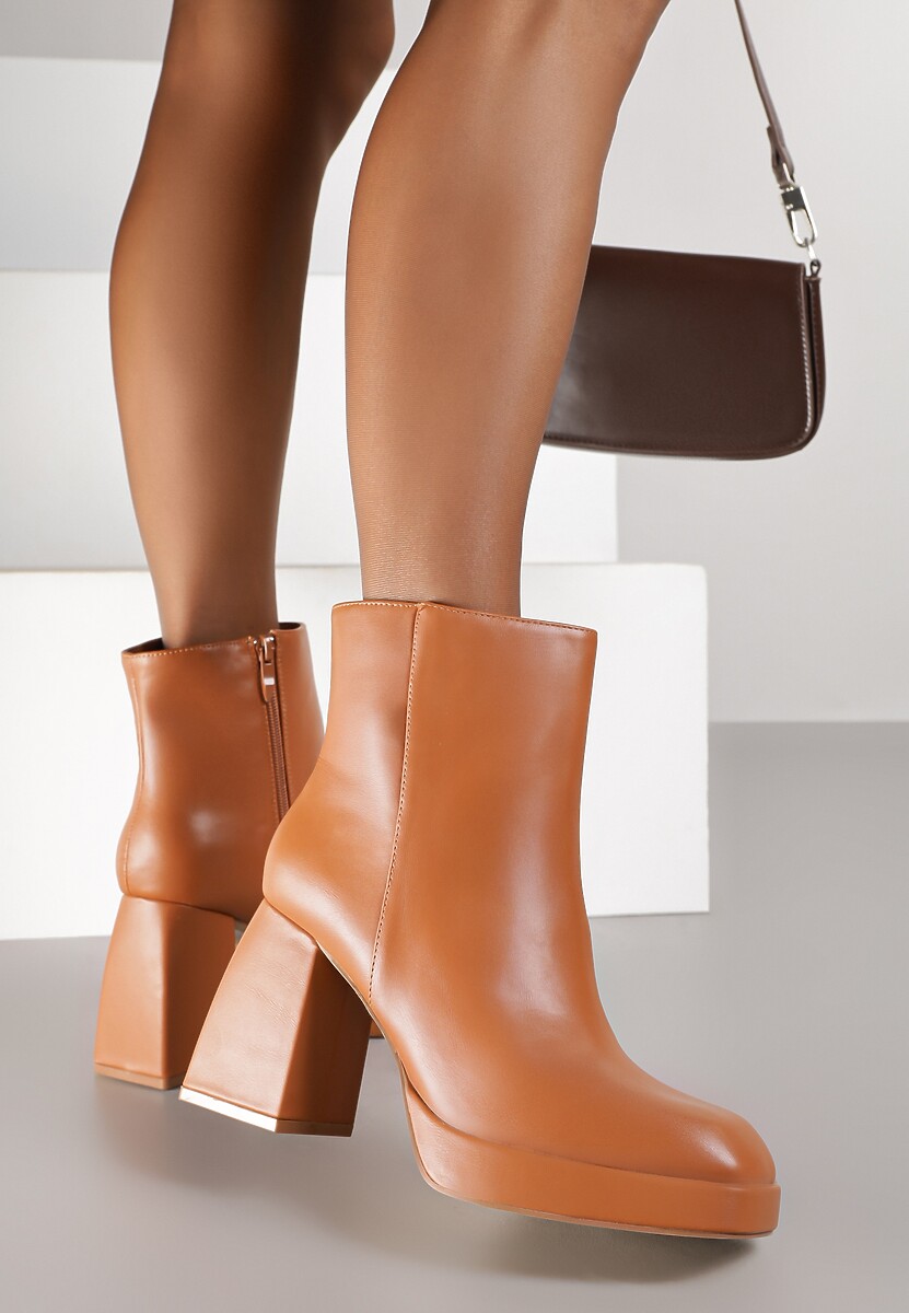Brązowe Botki na Słupku i Platformie w Jednolitym Kolorze Sassizelle