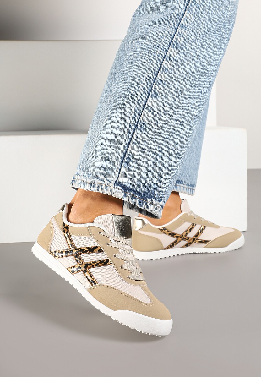 Czarne Sneakersy na Płaskiej Podeszwie z Geometrycznym Wzorem Rivmi