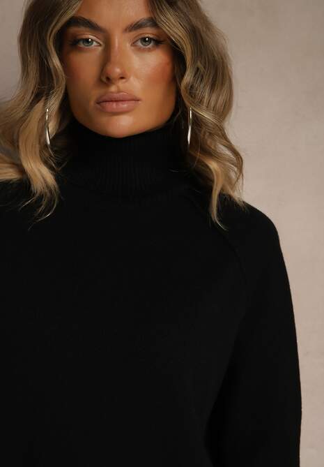 Czarny Golf z Domieszką Kaszmiru o Prostym Kroju Zoirsova