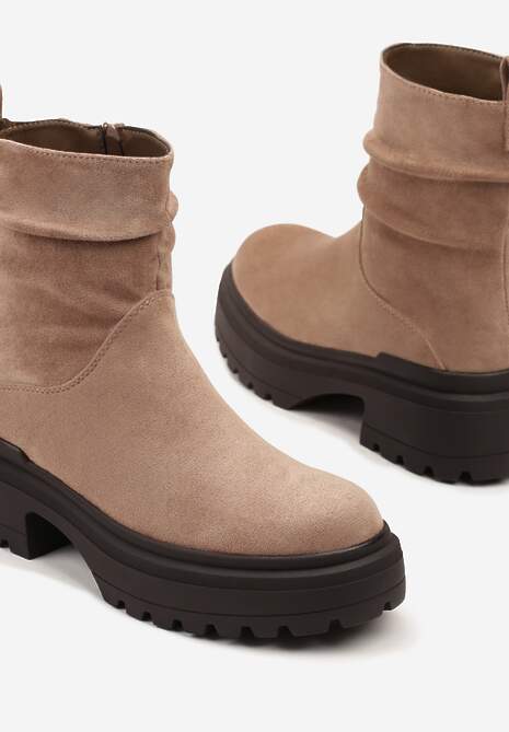 Ciemnobeżowe Krótkie Botki z Marszczoną Cholewką i Platformą Caverine