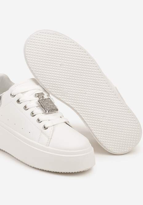 Biało-Srebrne Sneakersy na Platformie Ozdobione Cyrkoniami i Aplikacją 3D Daneria