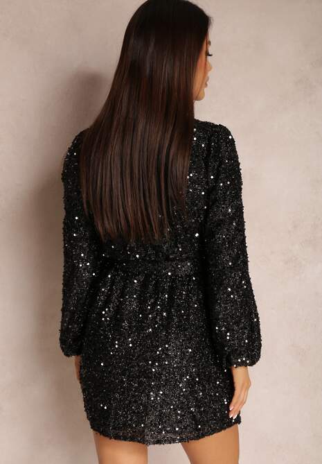 Czarna Sukienka Cekinowa z Kopertowym Dekoltem Voodek