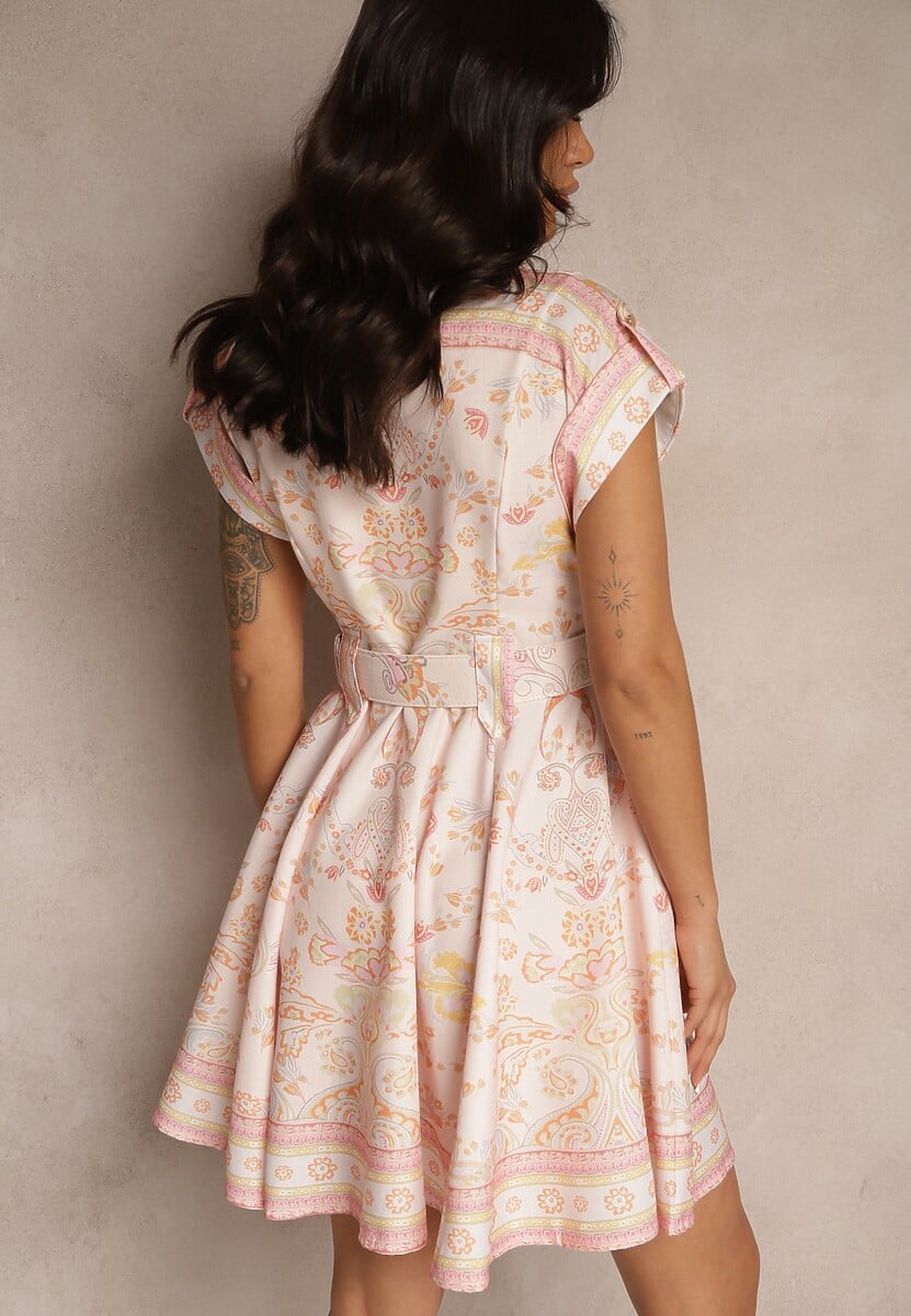 Różowa Koszulowa Sukienka z Wiskozy z Paskiem z Klamrą Nitalana